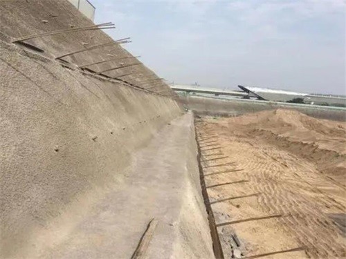 铜仁河道边坡加固